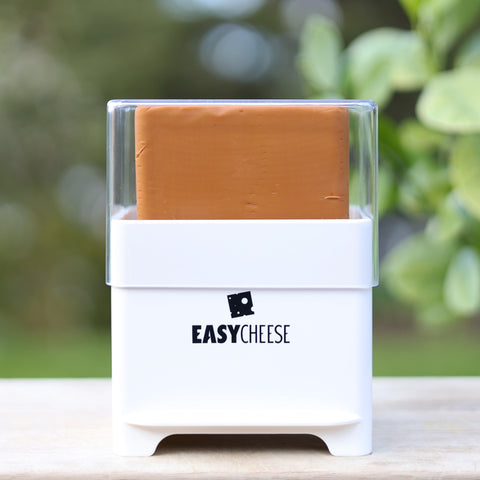 EasyCheese Osteklokke Firkantet for oster opptil 1 kg - Hvit